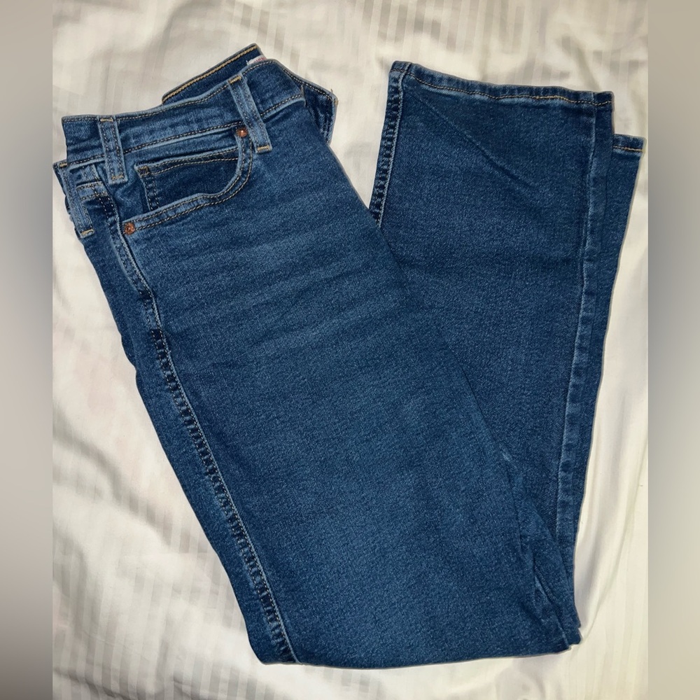 Signature by Levi Strauss Hi-Rise Straight Leg Jeans